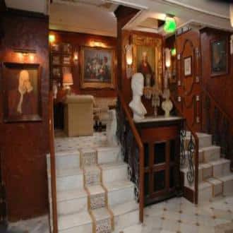 Stay In A Villa In Delhi Minto Bridge Colony, New Delhi 5